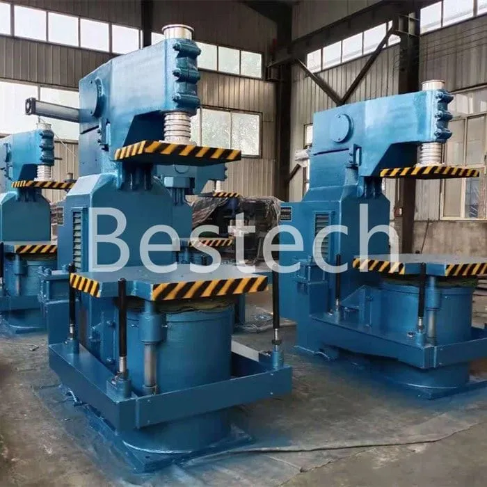 Jolt Squeeze Sand Moulding Machine